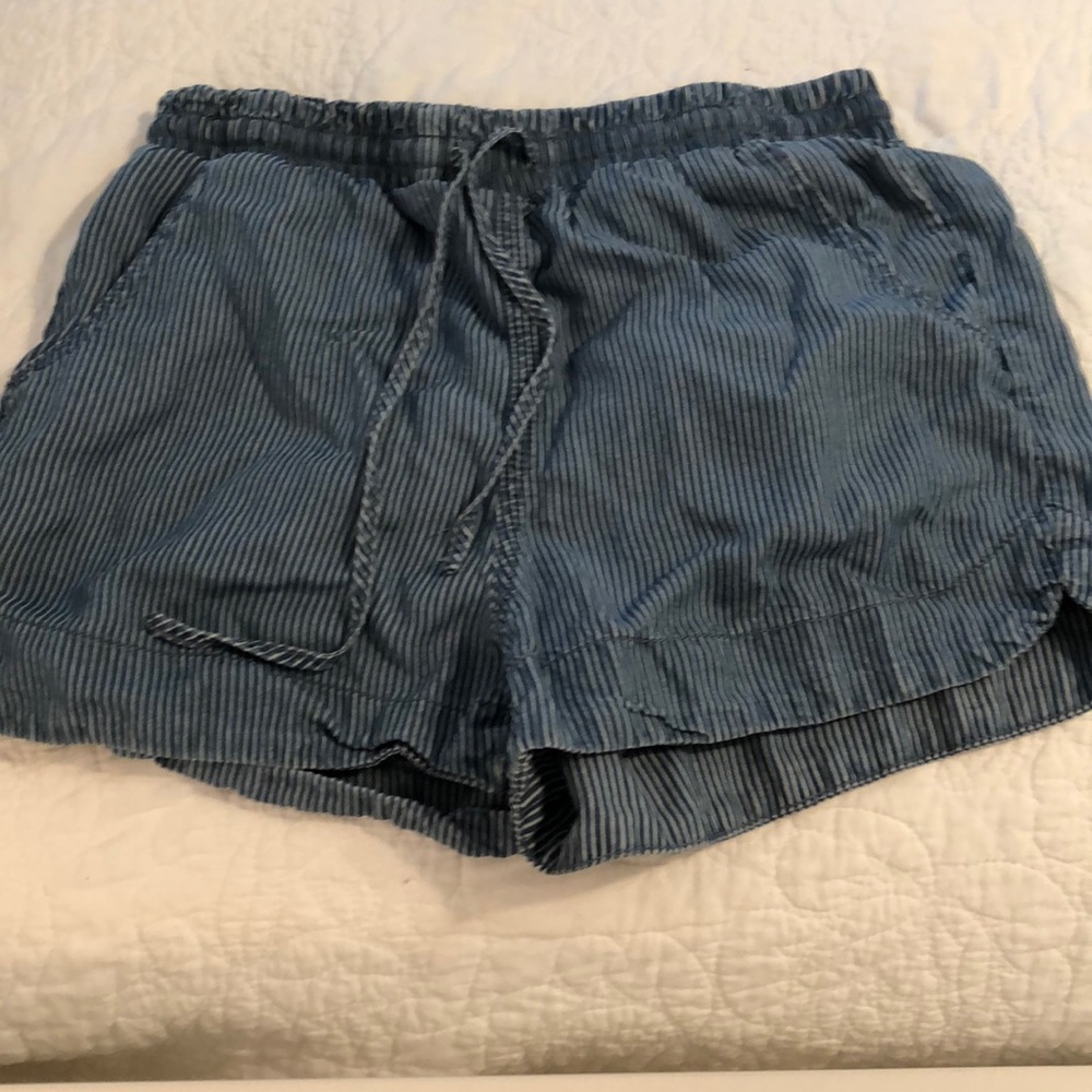 Striped shorts